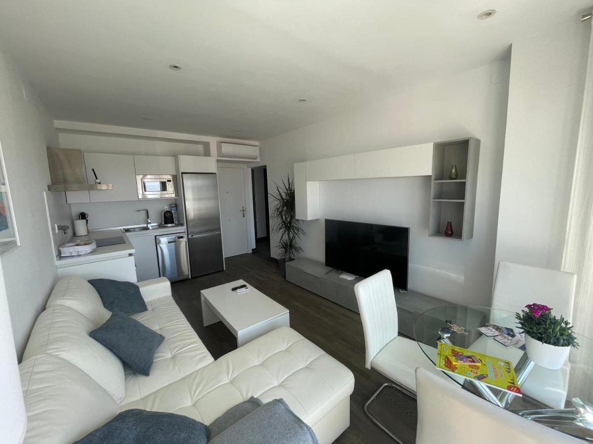 Apartamento 5 Home Suites Алмерия Екстериор снимка